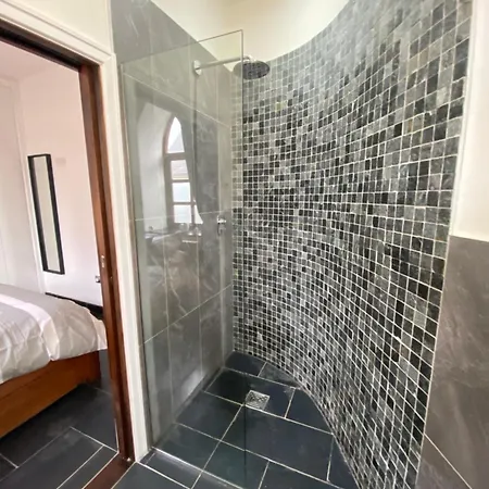 Converted Chapel - Sant Pedr Newydd - With Sea Views Amlwch Exterior photo
