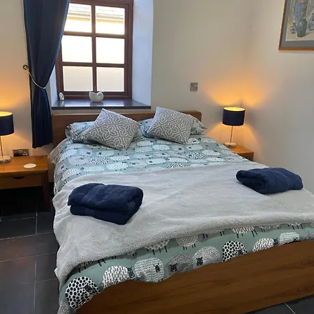 Converted Chapel - Sant Pedr Newydd - With Sea Views Amlwch Exterior photo