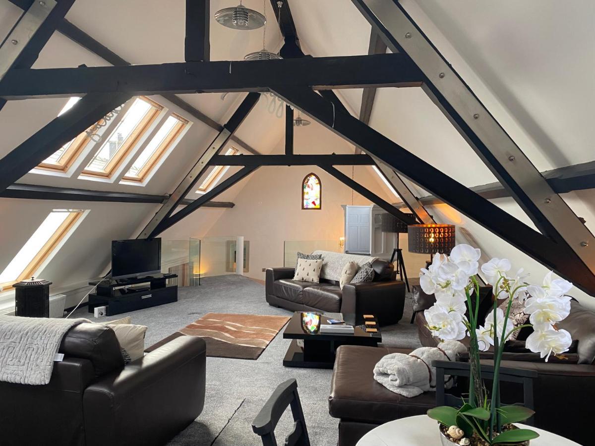 Converted Chapel - Sant Pedr Newydd - With Sea Views