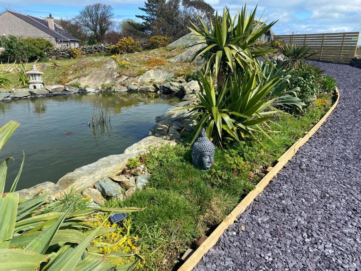 Converted Chapel - Sant Pedr Newydd - With Sea Views Amlwch