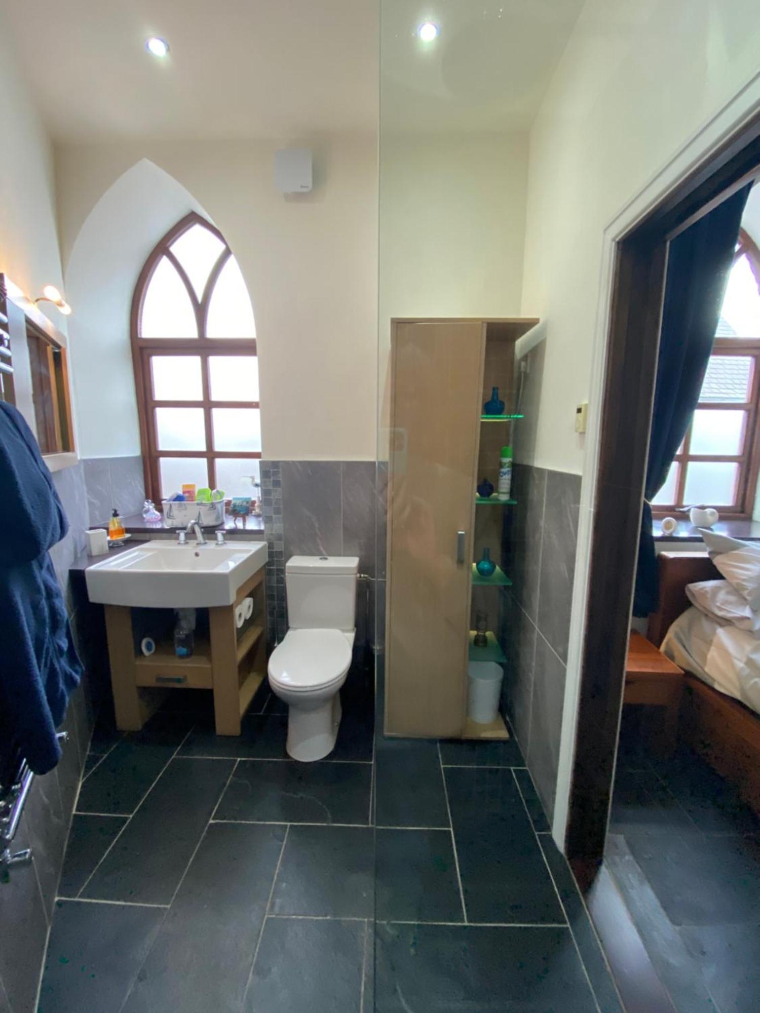 Converted Chapel - Sant Pedr Newydd - With Sea Views *